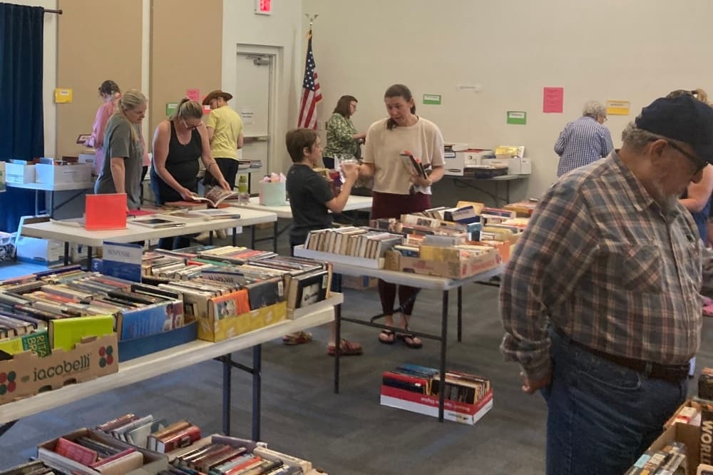 Bastrop book and plant sale returns May 2-3
