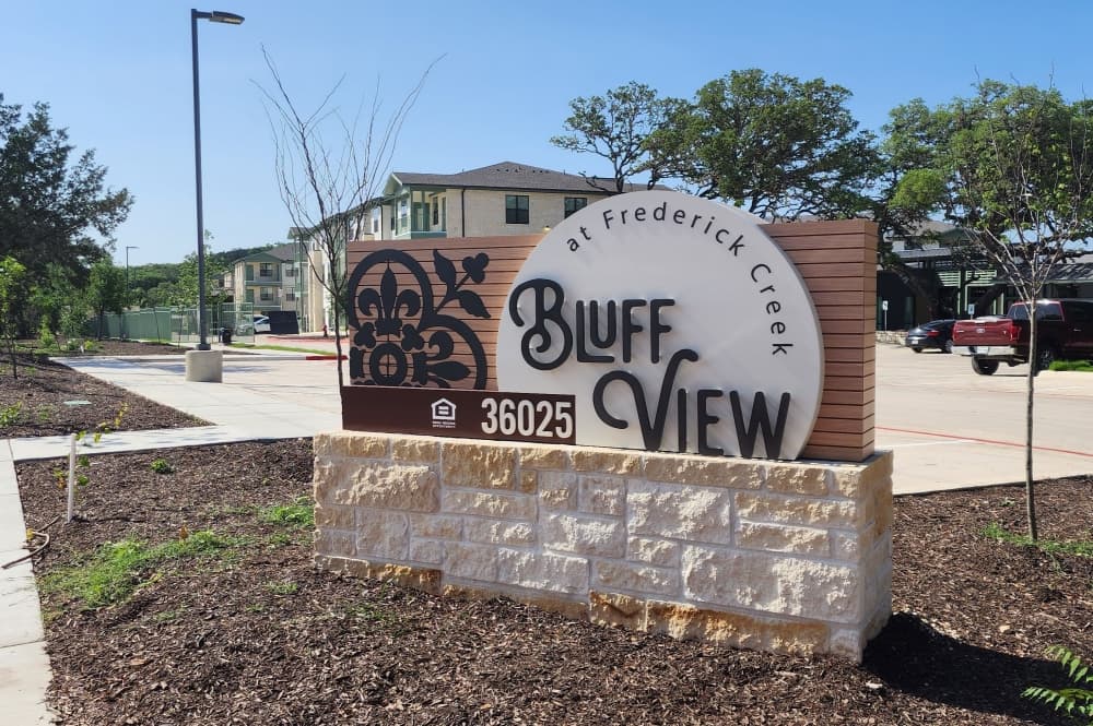 Bluff View leasing affordable apartments in Boerne