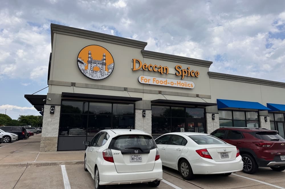The exterior of the restaurant 