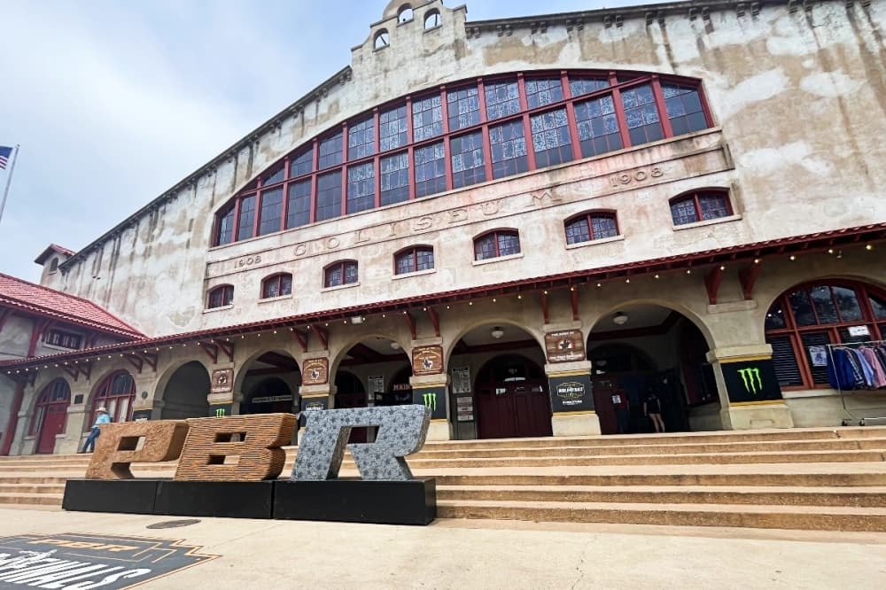 Cowtown Coliseum 
