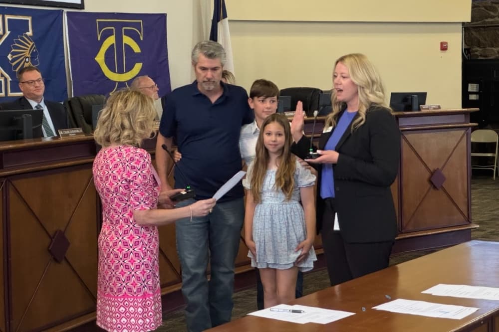 New Keller ISD board members sworn in; Birt elected president