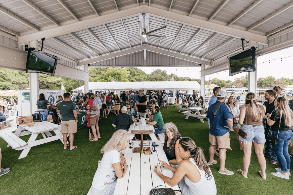 The Gruene Light bar at Rockin' R relocates in New Braunfels