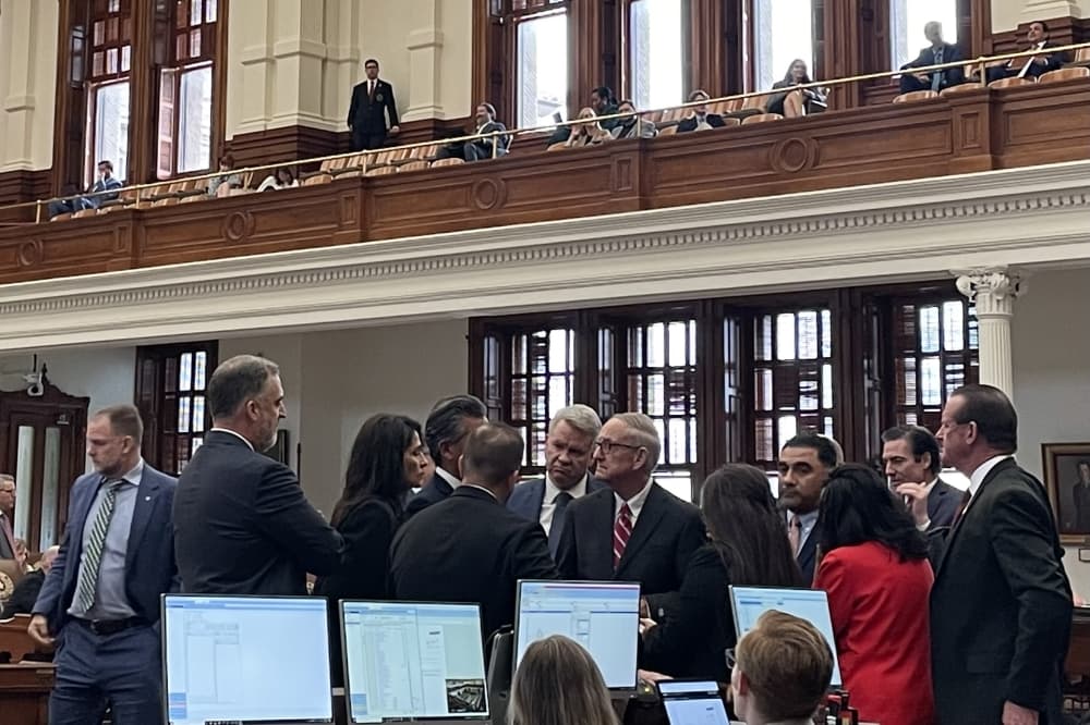 Texas House lawmakers OK bills that would require judges to deny bail for certain felonies