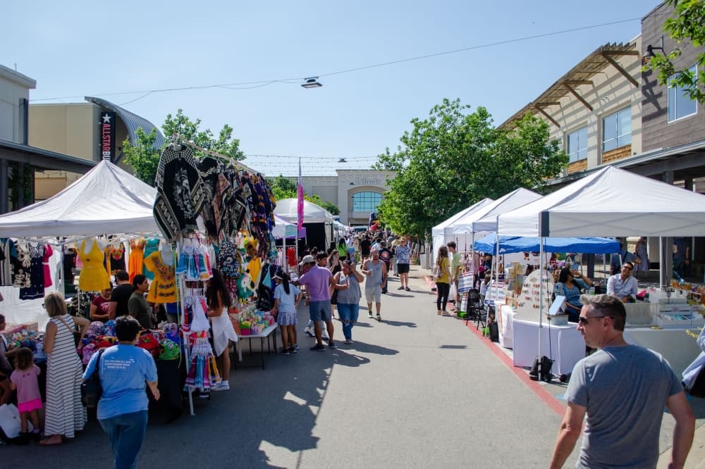 Pecan Street Festival event in Bee Cave draws 170 vendors, local visitors