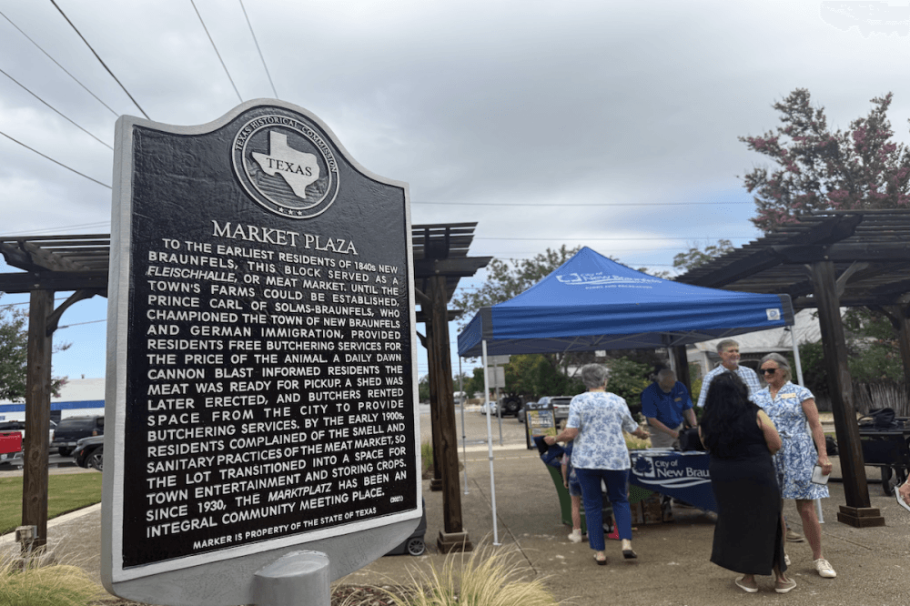 City of New Braunfels recognizes Market Plaza as a historical landmark