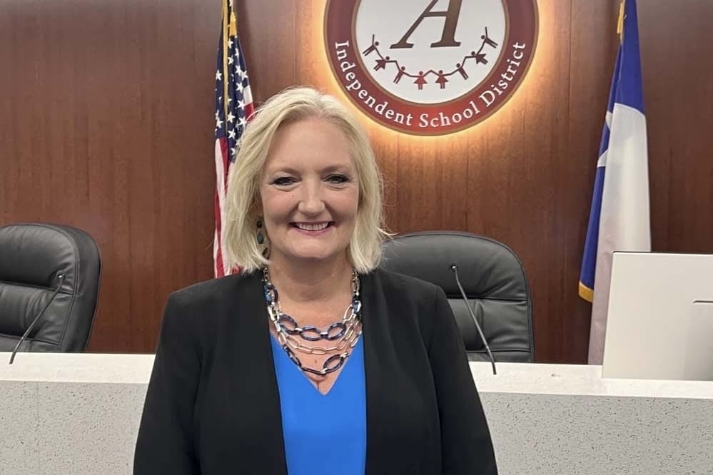 Former principal for Alvin ISD returns to become new principal for Shadow Creek High School