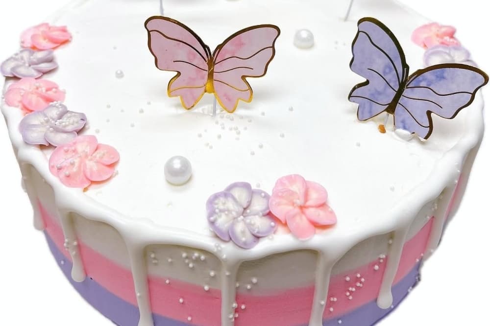 Whipped Bakery & Cafe now offering custom cakes in far Northwest Austin