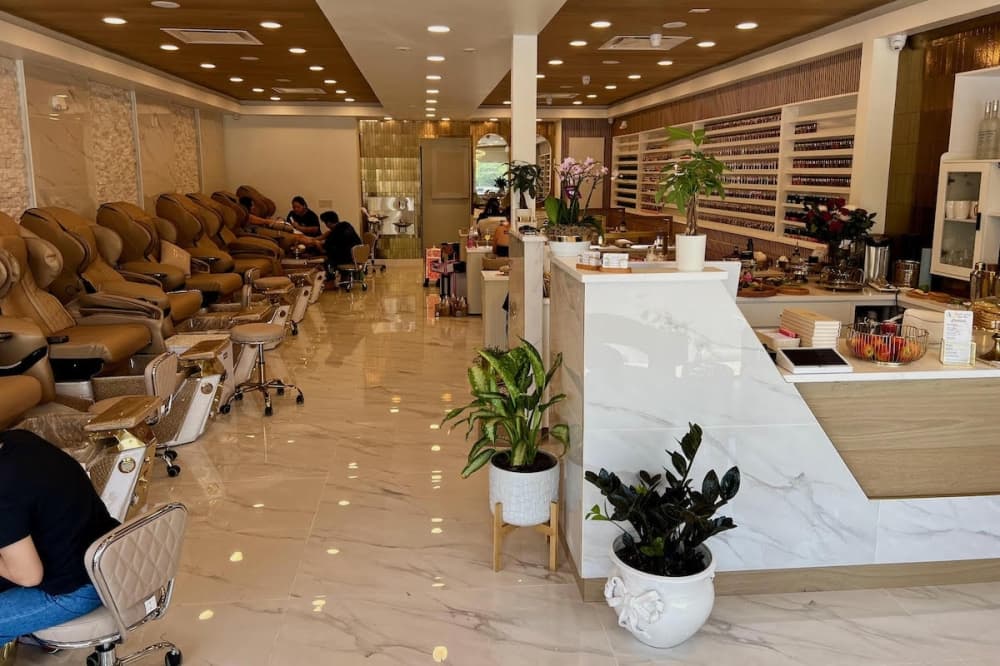 South Lamar Nail Bar offering manicures and more in South Austin