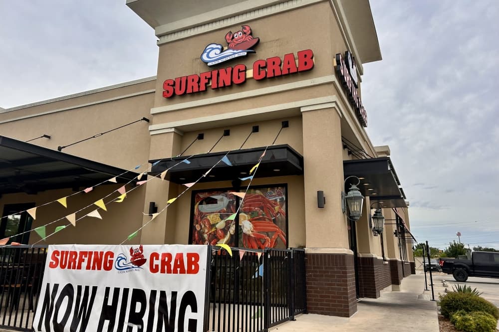 Surfing Crab opens in San Marcos, serving Cajun-style seafood boils