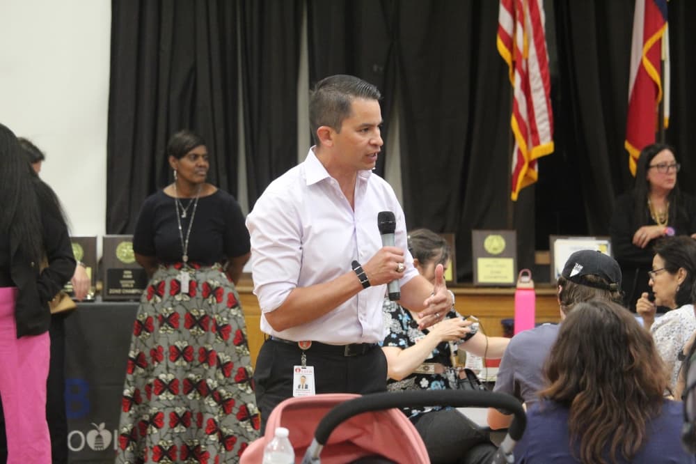 Austin ISD prepares to overhaul underperforming middle schools under state turnaround plans