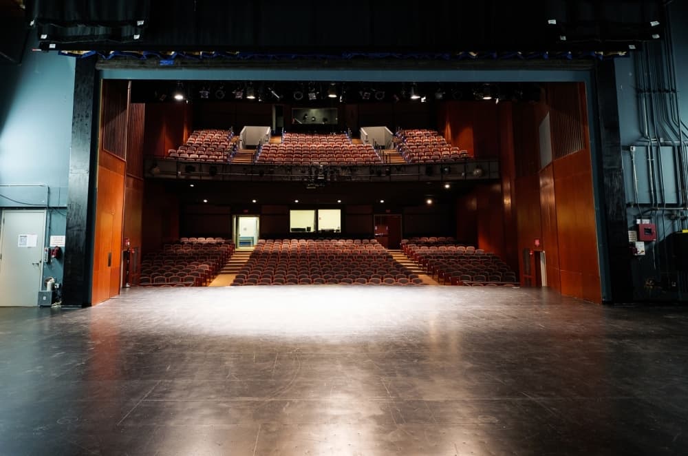 Southwestern University names stage after alumnus Roger Davidson