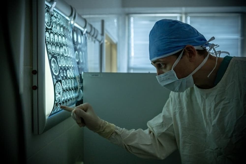 Houston Methodist Sugar Land Hospital uses robotic tool for early lung cancer detection