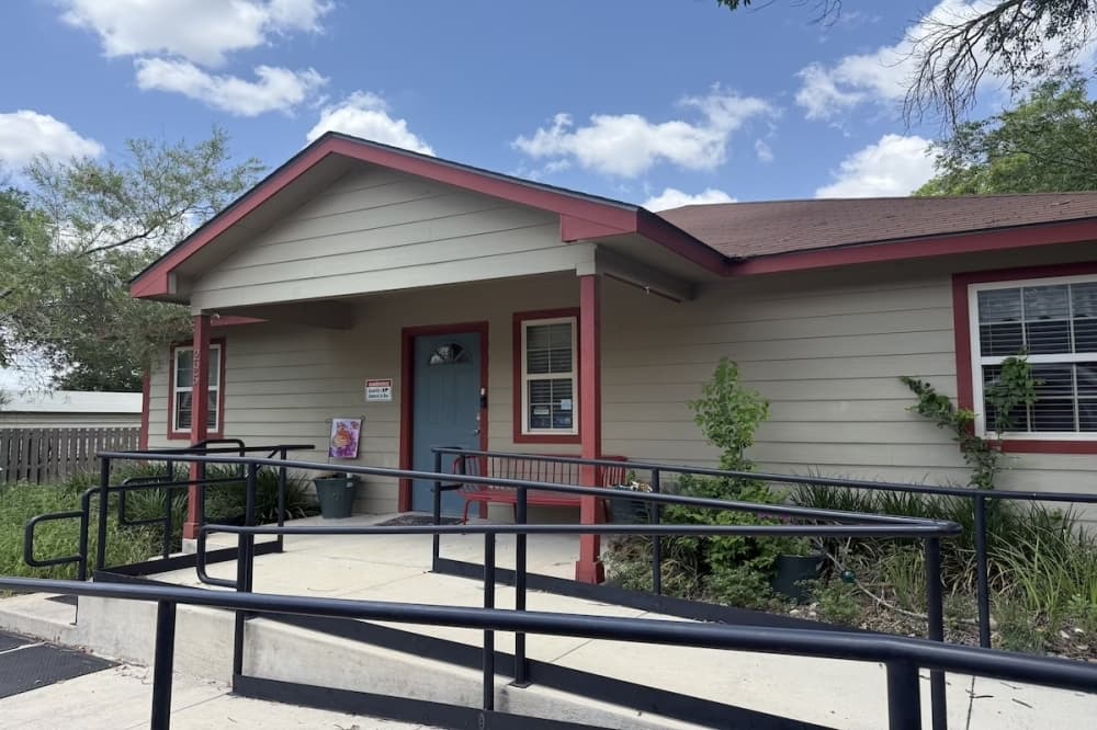 Family Promise of Greater New Braunfels provides shelter to families facing homelessness for a duration of 90-120 days. (Maddy Morales/Community Impact)