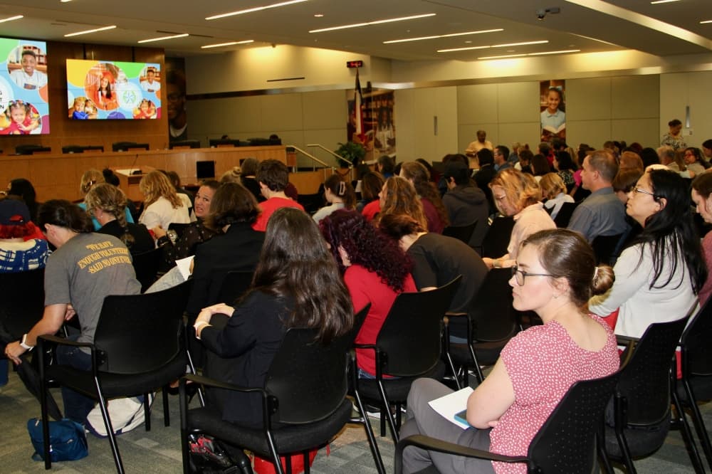 Houston ISD adopts $2.1B budget for FY 2025-26 as board welcomes new members