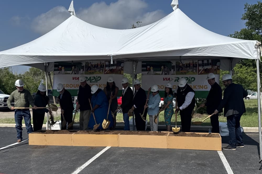 City, VIA officials hold groundbreaking ceremony for VIA Green Line