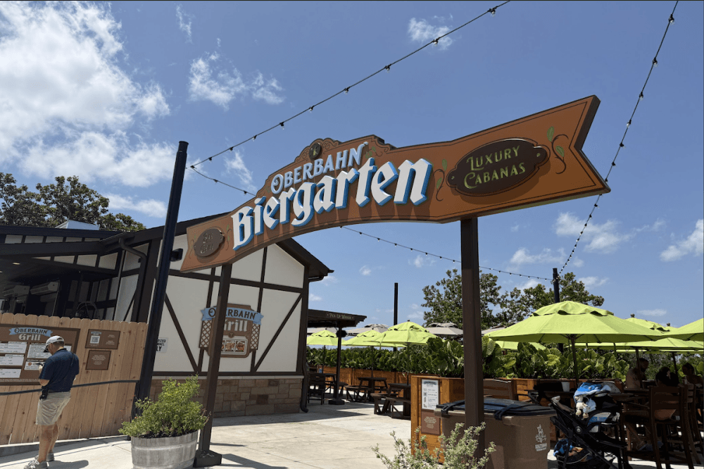 New bar opens inside Schlitterbahn New Braunfels