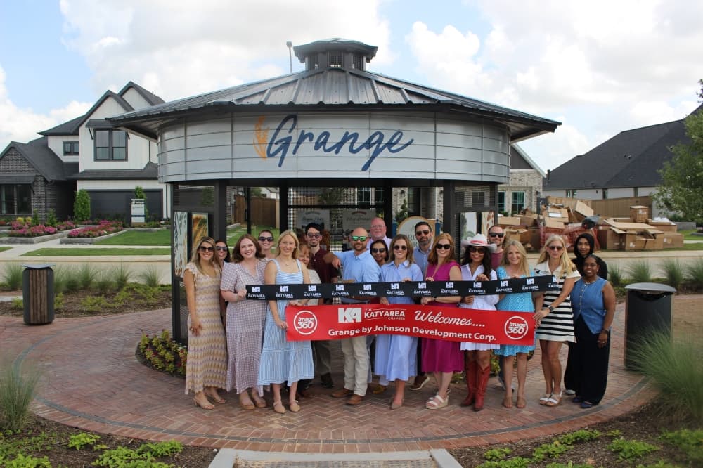 Grange cuts ribbon on 1.3K-acre master planned community in Katy