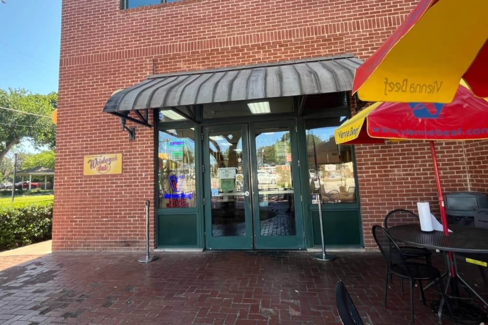 storefront of Weinberger's
