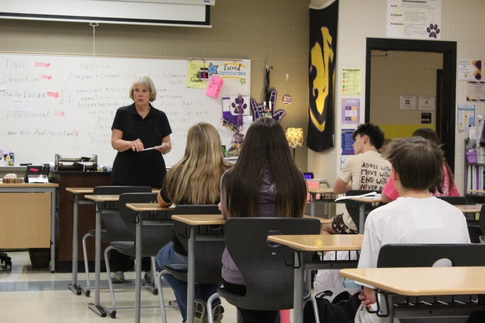 Liberty Hill ISD prepares for teacher raises under HB 2, proposes additional pay increases