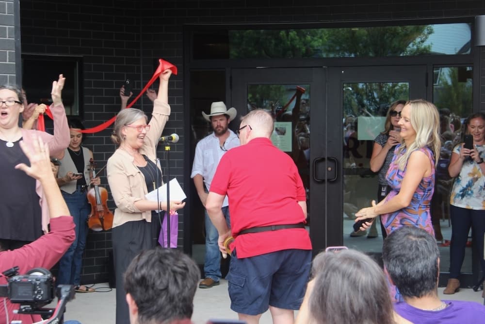 Live Make ribbon cutting
