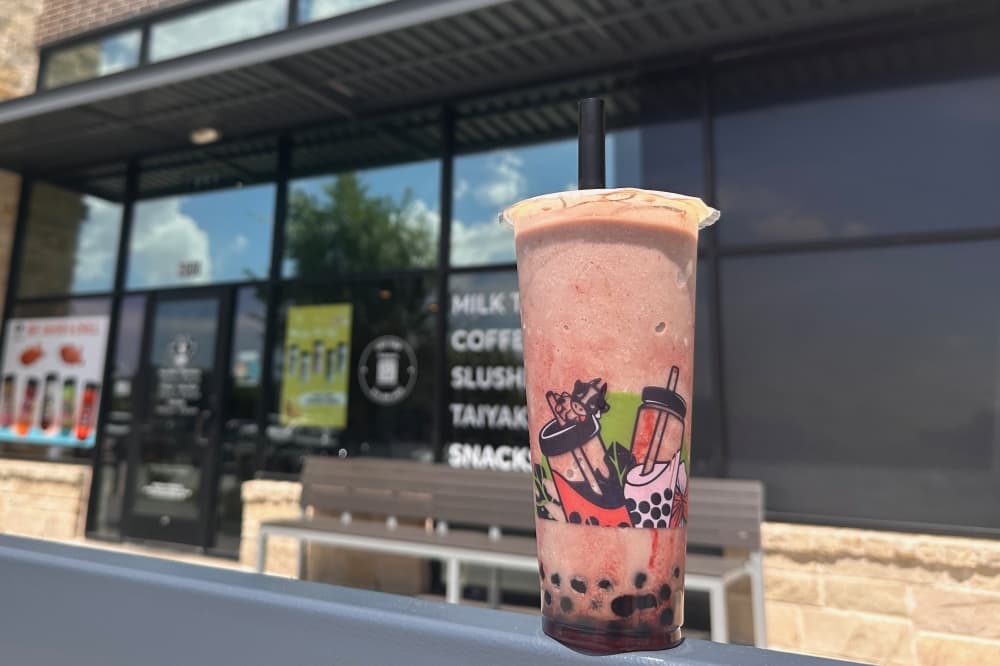Bubble tea shop Lazi Cow opens in Denton