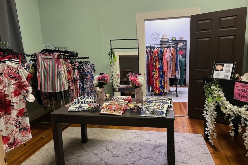 Tink's T's and Trends now open in downtown New Braunfels