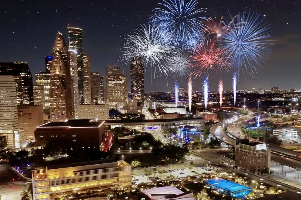Where to see firework displays in Houston for the Fourth of July