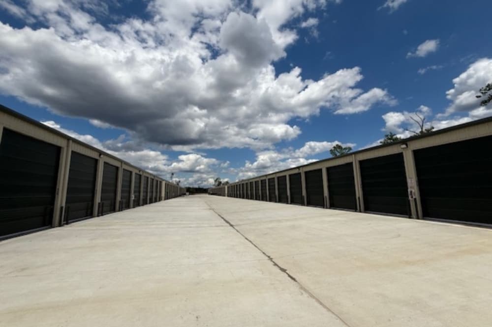 Bulldog Storage now open in Porter