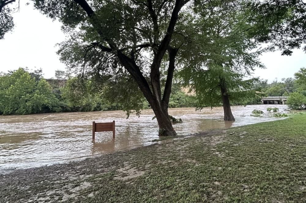 Evacuations underway as Guadalupe River floods in Comal, Guadalupe Counties
