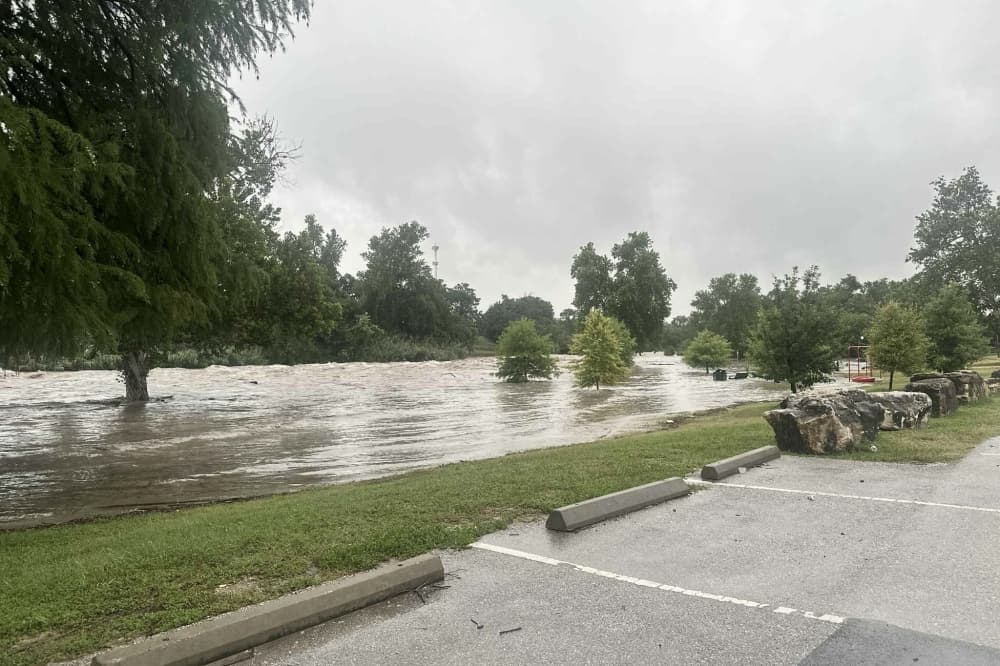 Georgetown lifts boil water notice for most affected customers