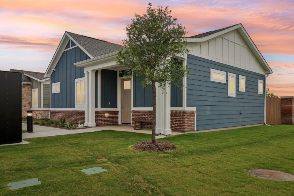 The Village at Golden Triangle leasing houses in north Fort Worth