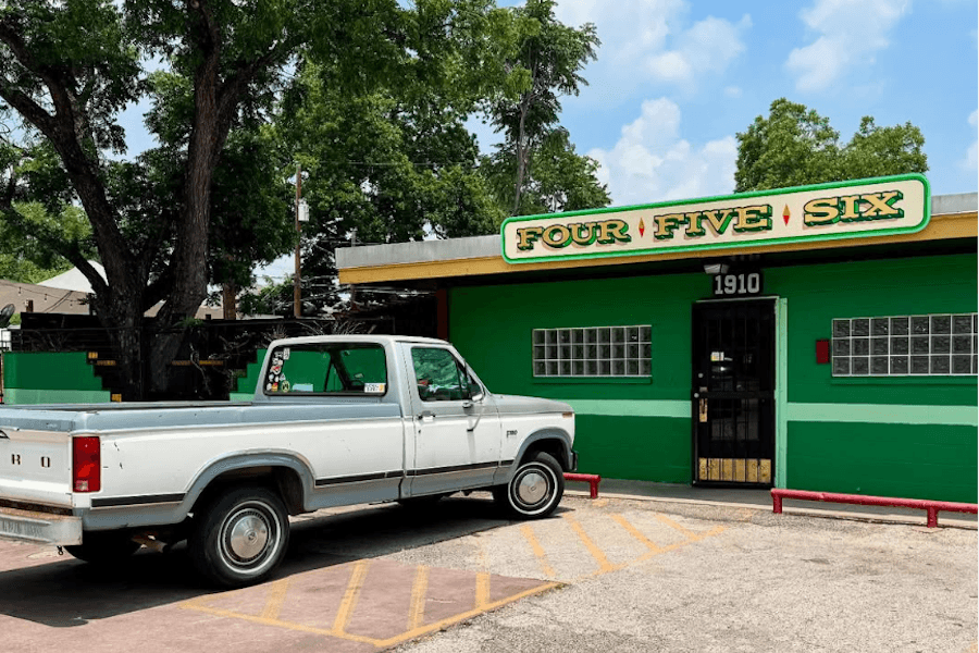 Four Five Six vintage lodge bar offers drinks, live music in East Austin