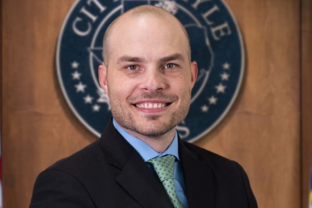 Kyle Mayor to step down in November, one year before term ends
