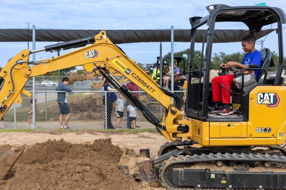 Dig World, a construction-themed adventure park, to open at Grapevine Mills in 2026