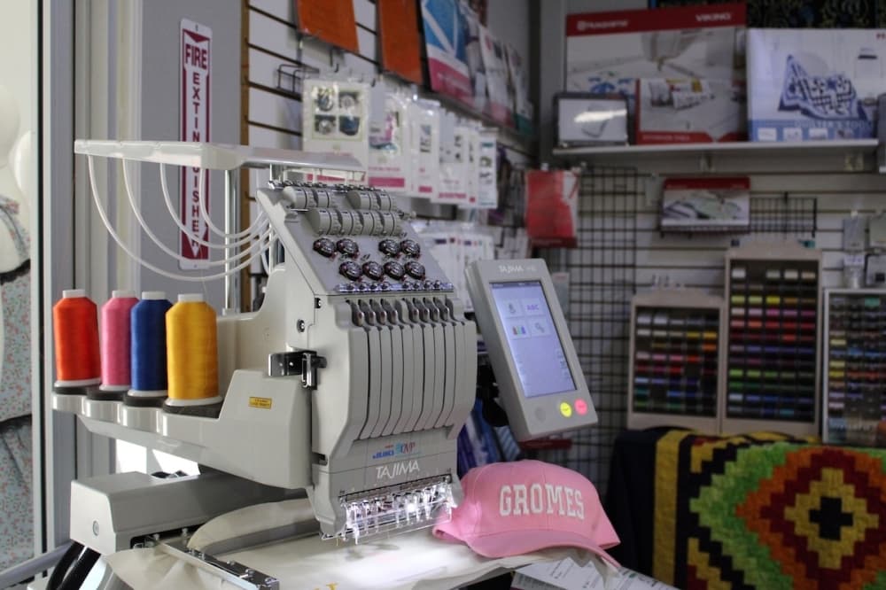 Grome's Sewing Machine Company sews community in Universal City