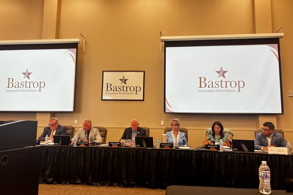 Bastrop ISD trustees to consider device policy updates in August