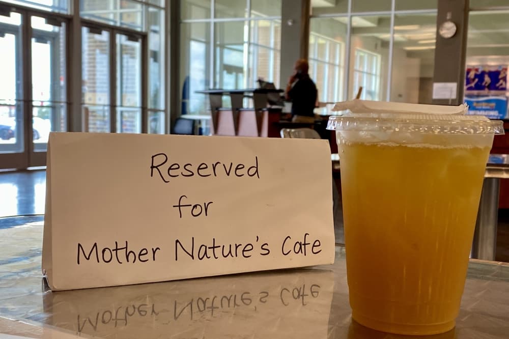 Mother Nature's Cafe is located inside of LA Fitness in Round Rock. (Katlynn Fox/Community Impact)