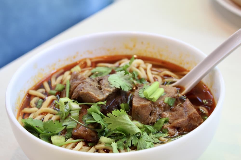 braised beef shank in szechuan noodle soup