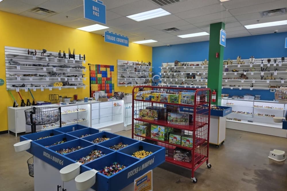 Bricks & Minifigs debuts new McKinney location, plans grand opening