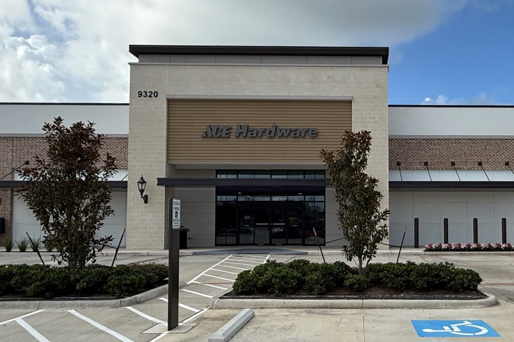 Ace Hardware opens new location in Sienna