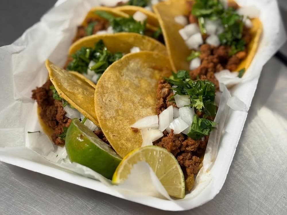 El Big Boy now serving tacos, barbecue in New Caney