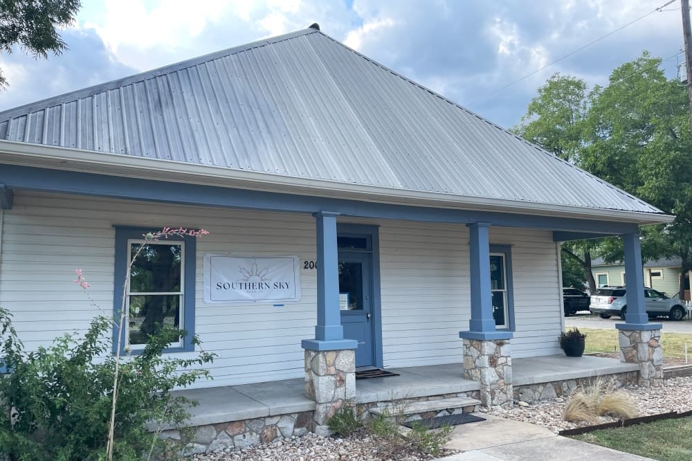 Southern Sky Jewelry puts down roots in downtown Buda