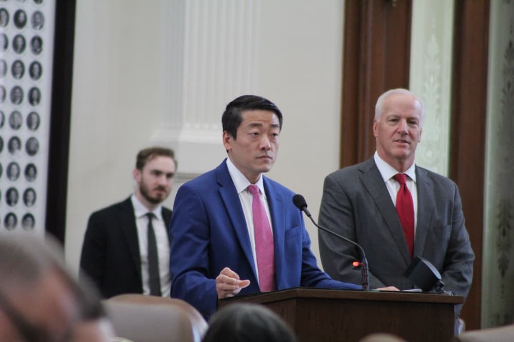 Gov. Abbott sues to remove head of quorum-breaking Texas House Democrats from office