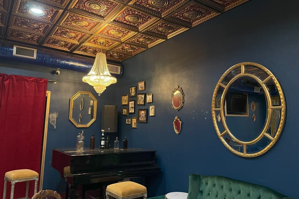 wall decor