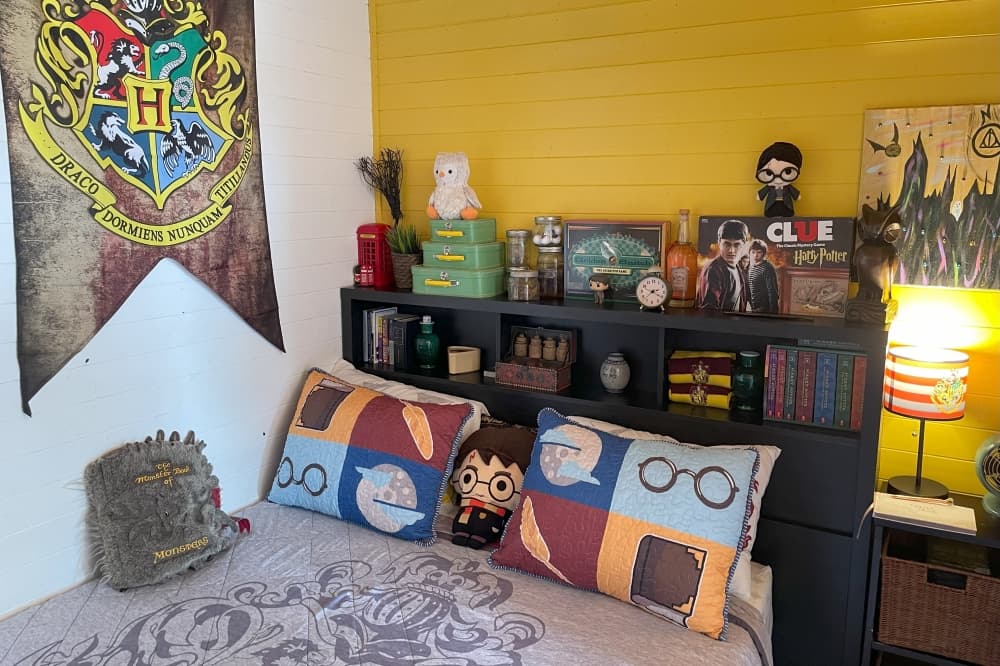 harry potter themed bed