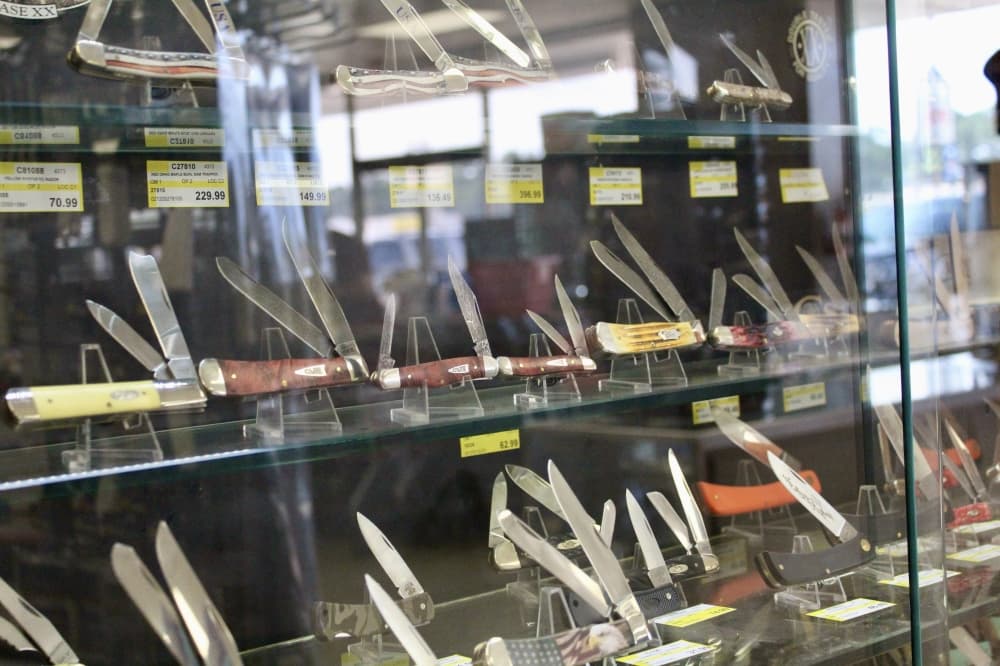 knives 