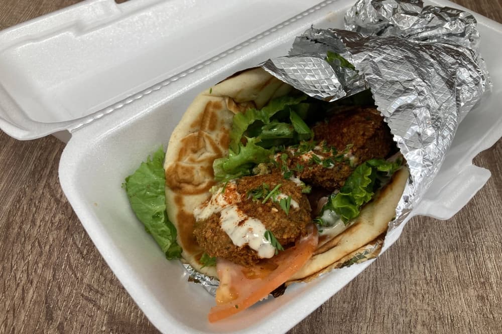 Stop-N-Go Gyro offers plates, more in Richardson