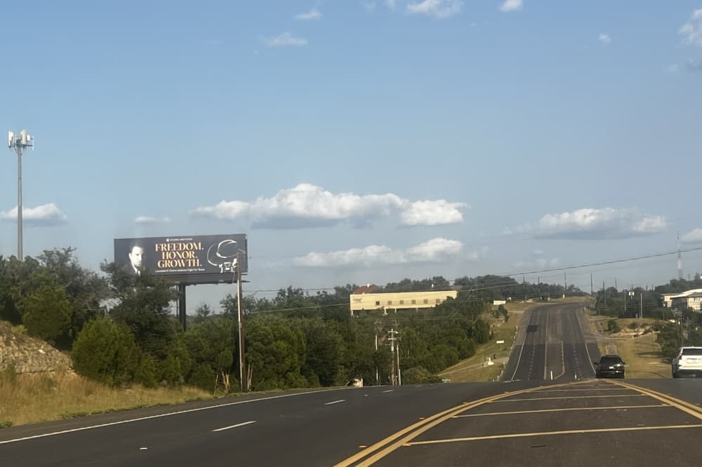 Billboard on Bee Caves Road receives resident complaints, city violation notice