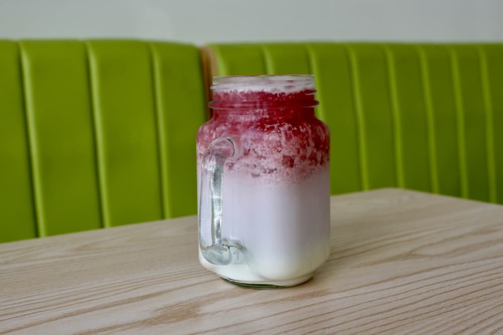 apple hibiscus milk tea