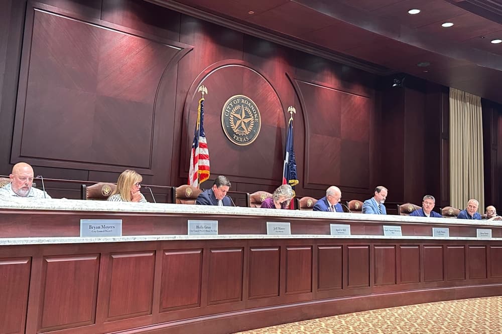 Roanoke officials table Liquor King, restaurant site plan for second time